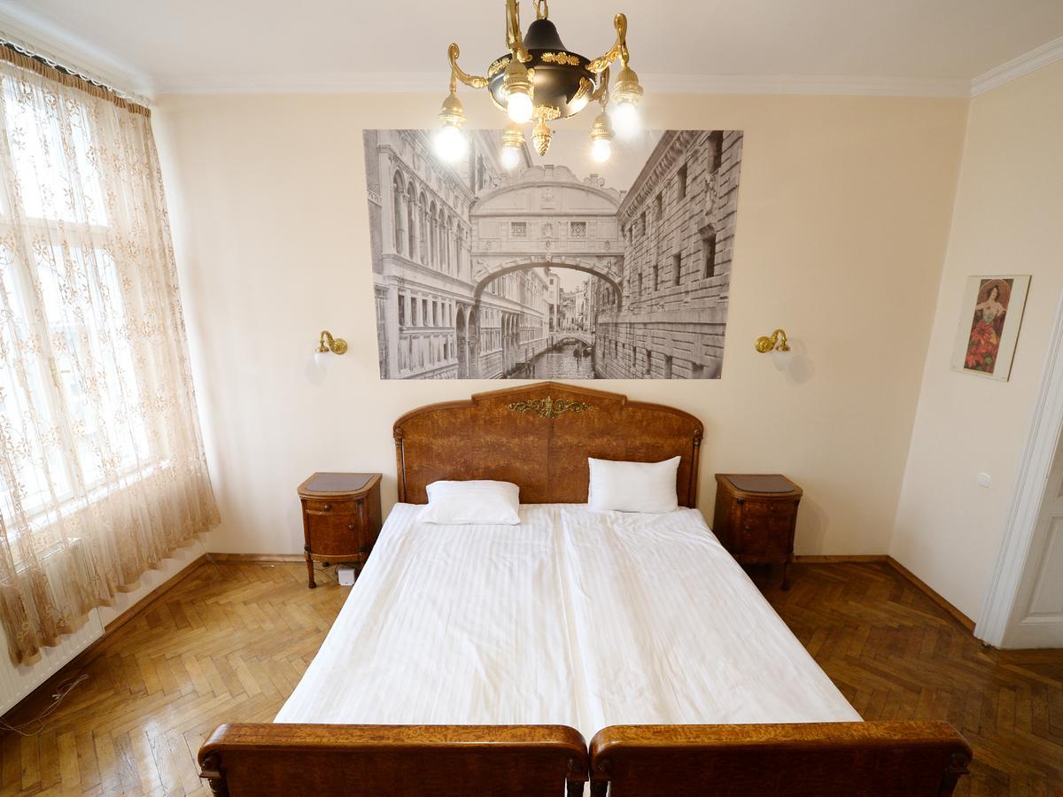 إلفيف The Historical Family Nest In City Centre المظهر الخارجي الصورة